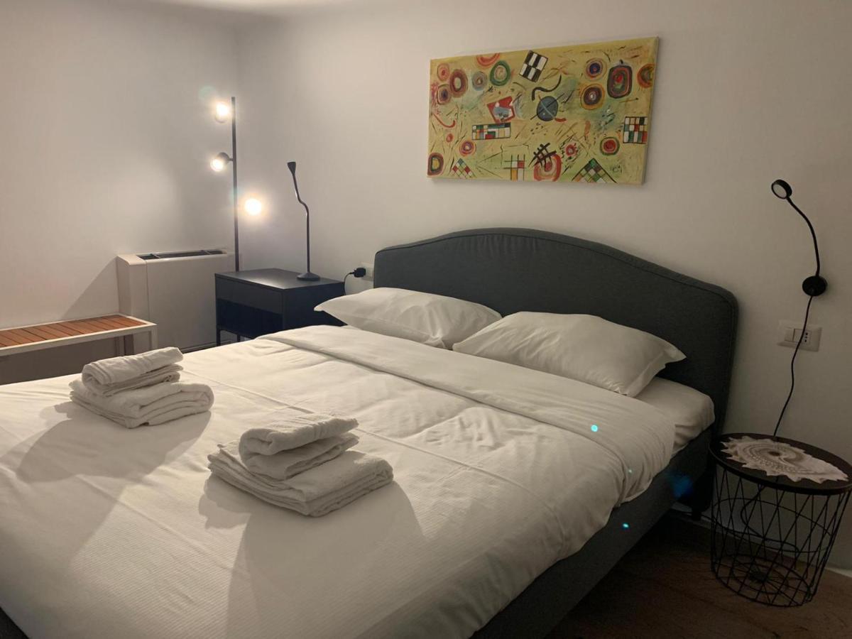 شقة ميلان  في La Pampa New & Fully Refurbished Apt المظهر الخارجي الصورة